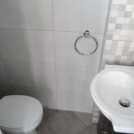 4 Bedrooms Ap In Graca - Great For Families&groups شقة